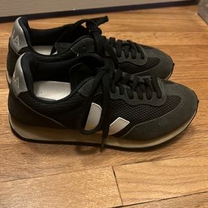 Veja Rio Branco Sneakers